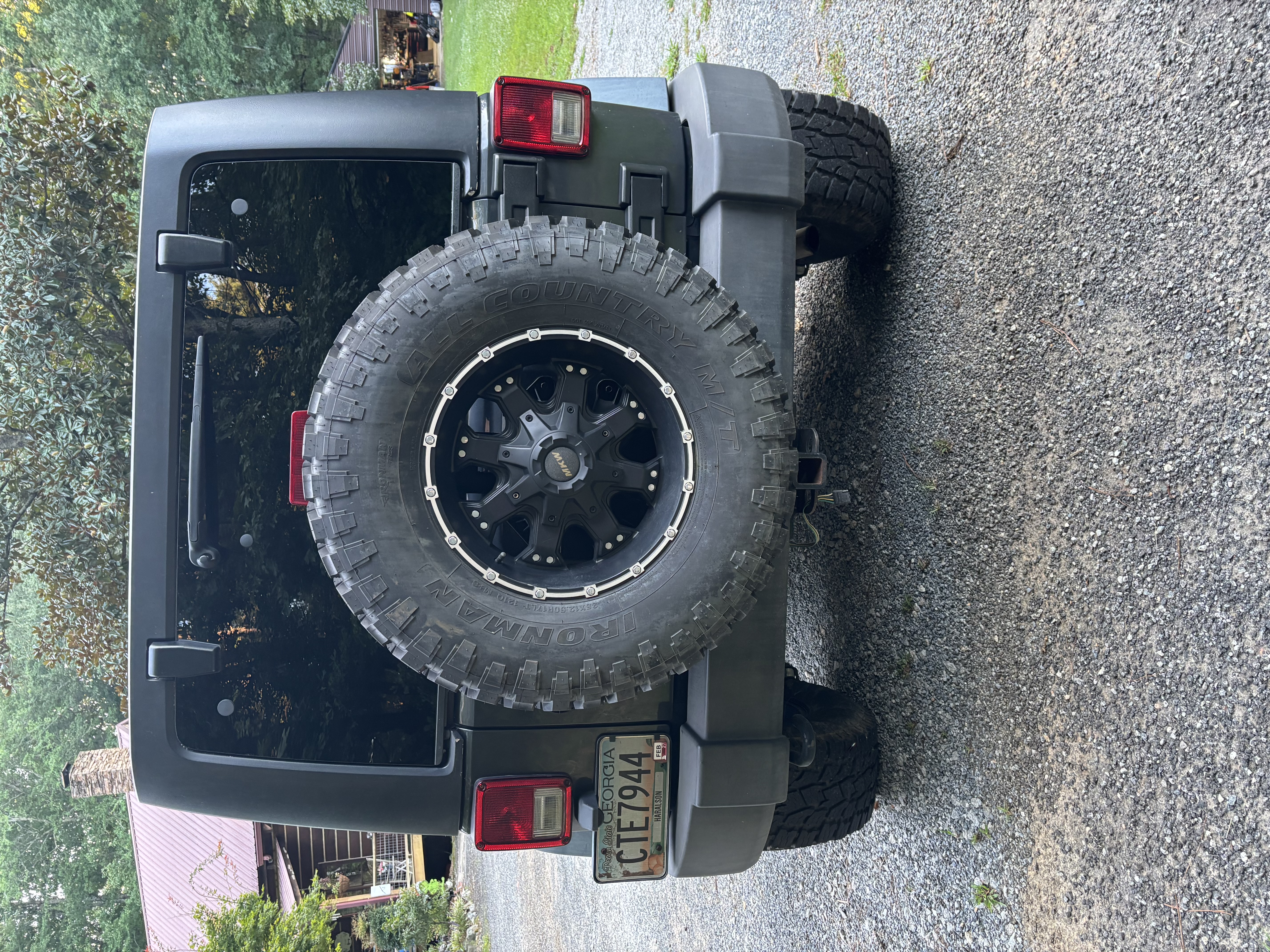 Used 2010 Jeep Wrangler Unlimited Sport AWD/4WD image 2