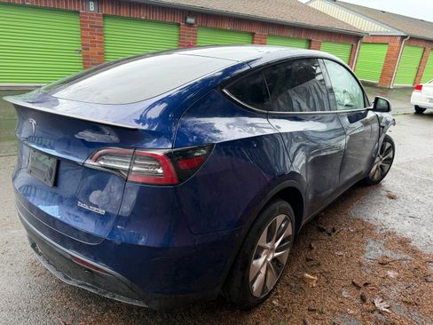 Used 2020 Tesla Model Y Performance image 4