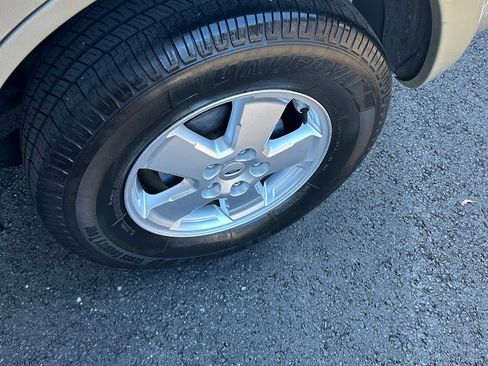 Used 2012 Ford Escape XLT image 11