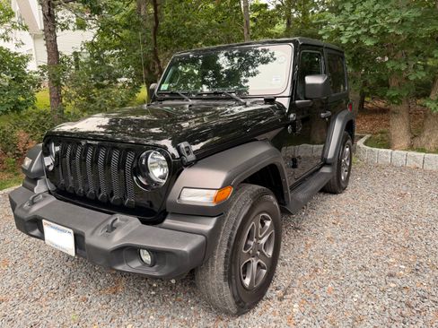 Used 2023 Jeep Wrangler Sport AWD/4WD image 1