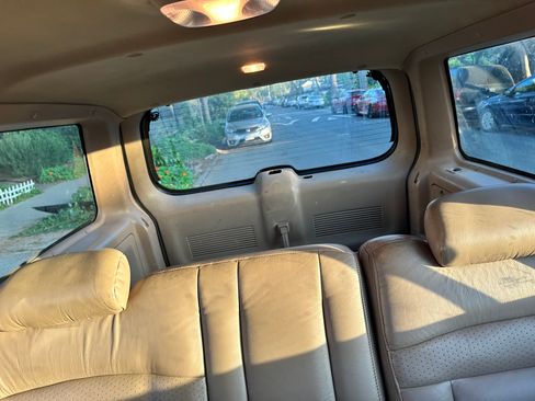 Used 2000 Ford Explorer Limited image 8