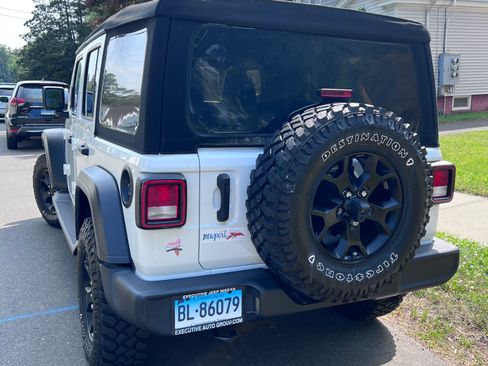 Used 2020 Jeep Wrangler Unlimited Sport AWD/4WD image 6
