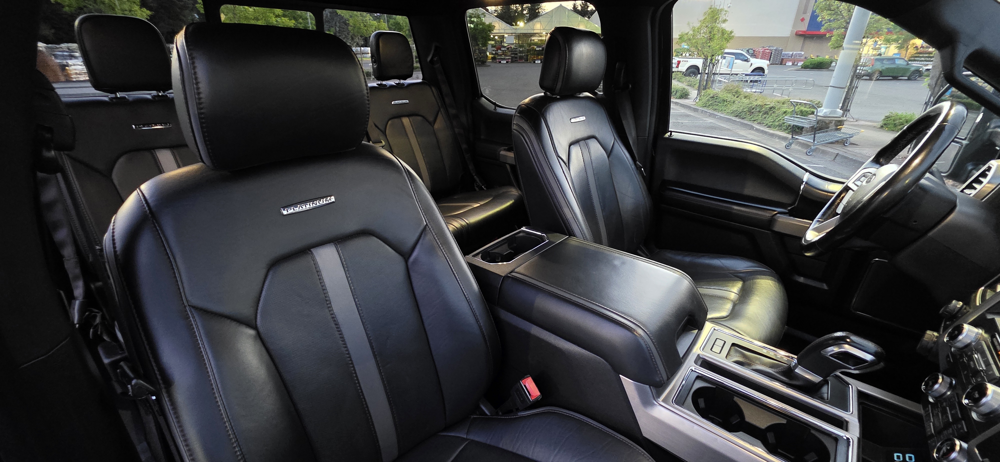 Used 2018 Ford F150 Platinum w/ Technology Package AWD/4WD image 13