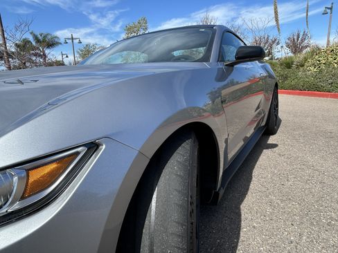 Used 2020 Ford Mustang Shelby GT350 image 12