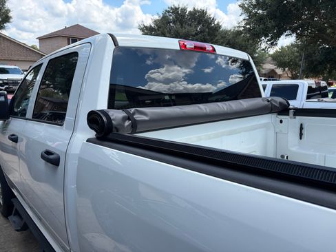 Used 2024 RAM 2500 Tradesman w/ Chrome Appearance Group AWD/4WD image 13