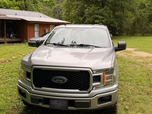 Used 2020 Ford F150 XL w/ Equipment Group 101A Mid RWD image 5