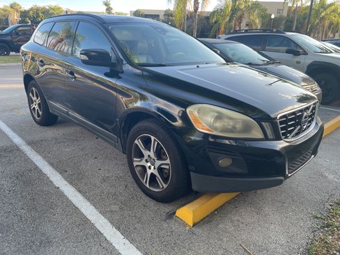 Used 2010 Volvo XC60 3.2 FWD image 1