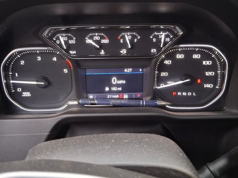 Used 2023 GMC Sierra 3500 SLE w/ SLE Convenience Package image 8