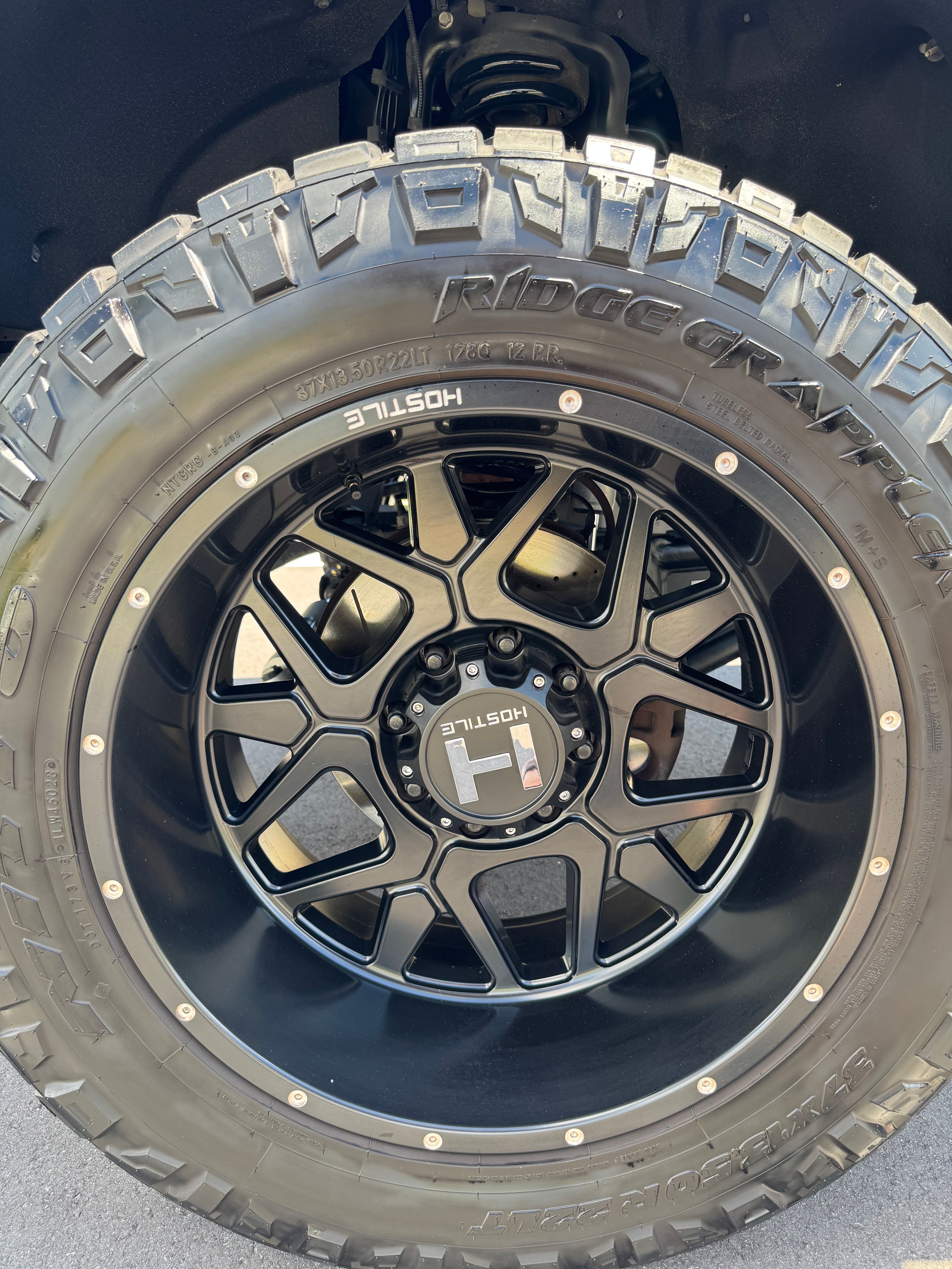 Used 2019 Ford F250 Platinum w/ Platinum Ultimate Package AWD/4WD image 12