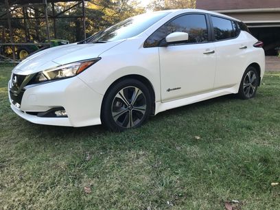 Used 2018 Nissan Leaf SV w/ SV Technology Package