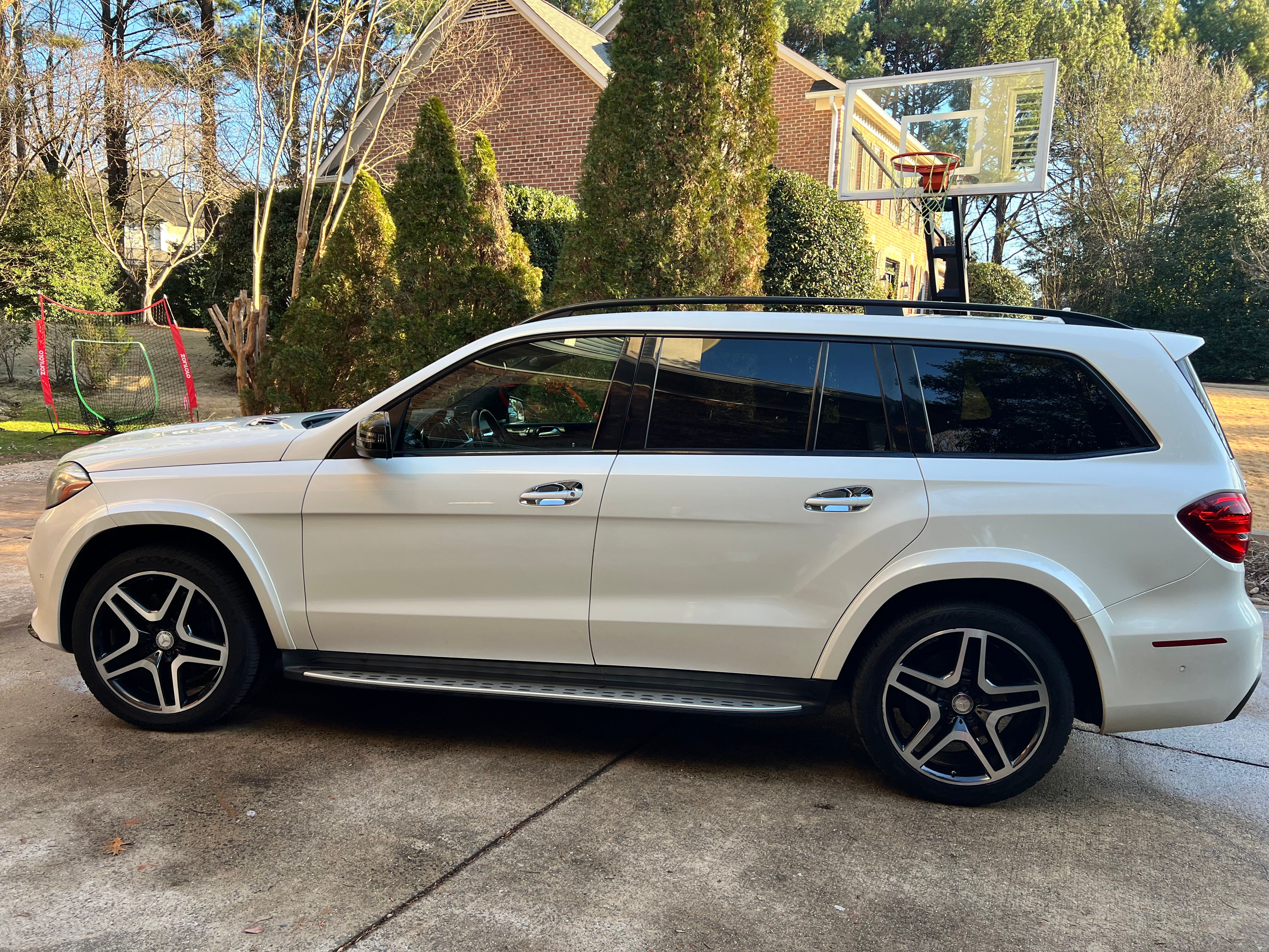 Used 2017 Mercedes-Benz GLS 550 4MATIC image 10