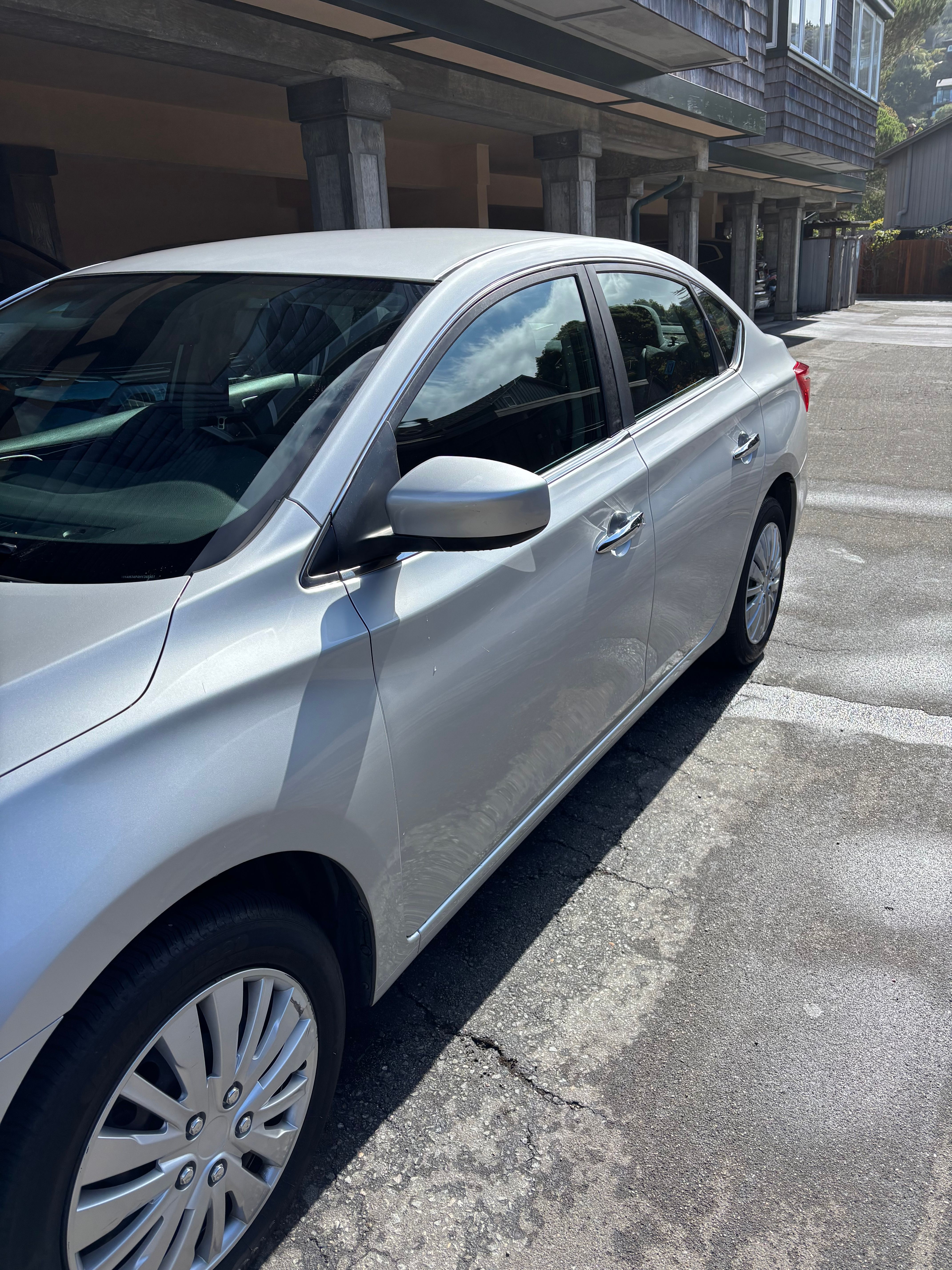 Used 2017 Nissan Sentra SV FWD image 5