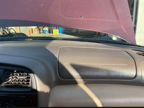 Used 2000 Subaru Outback Wagon image 11