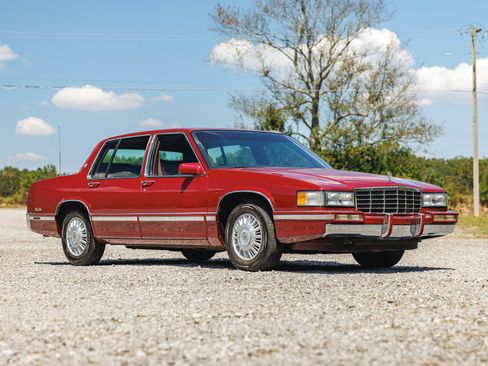 Used 1993 Cadillac De Ville Sedan image 6