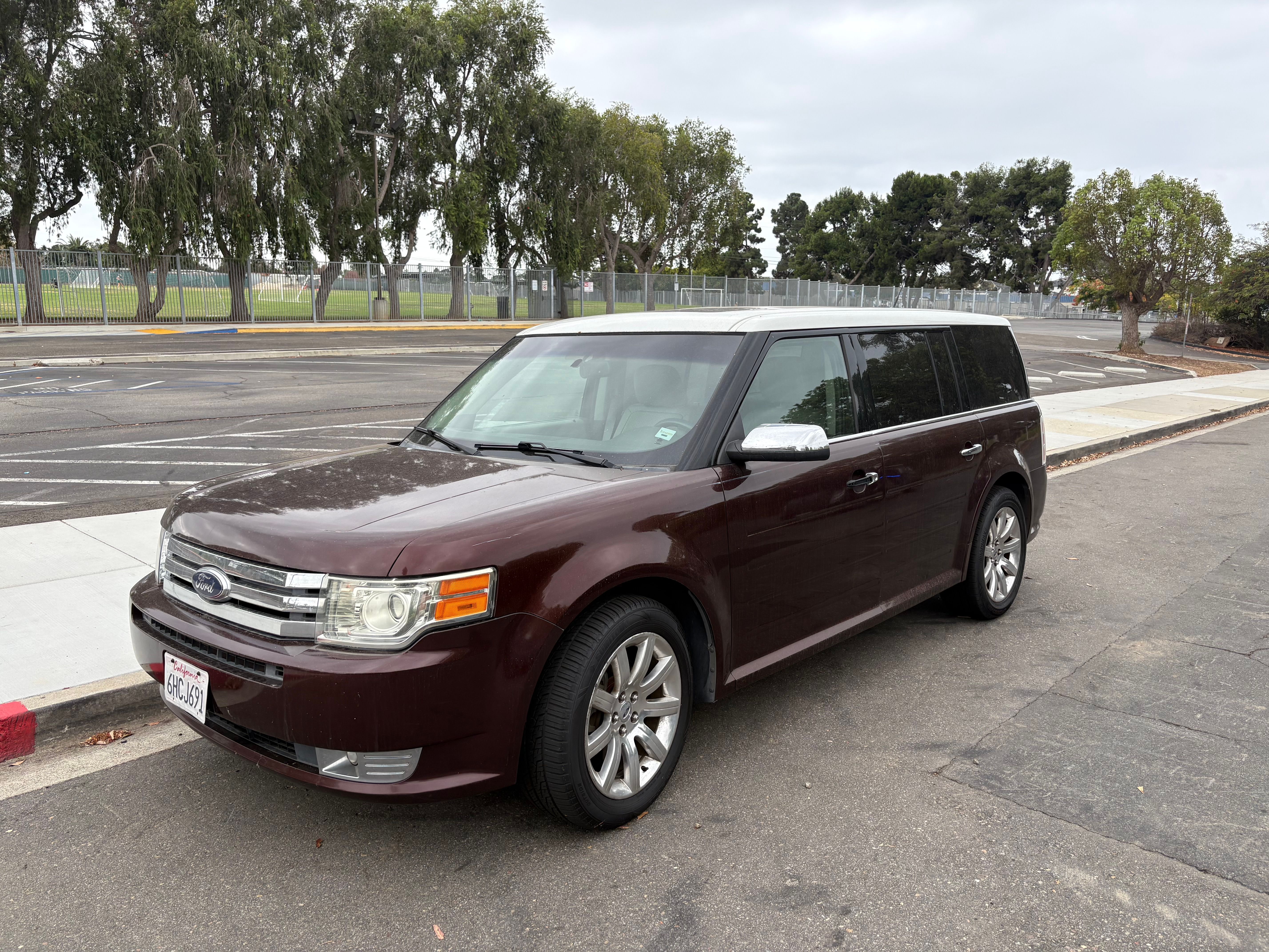 Used 2009 Ford Flex Limited FWD image 9