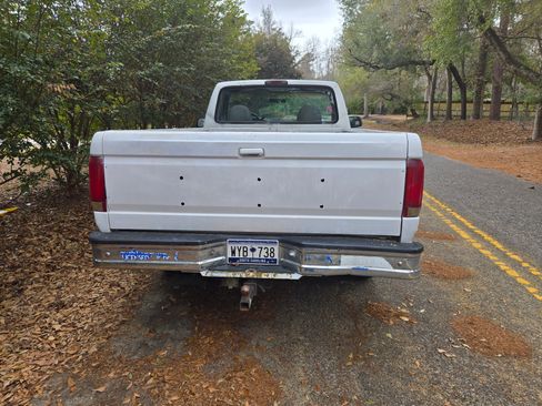 Used 1997 Ford F250 2WD Regular Cab Heavy Duty image 4