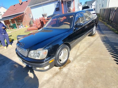 Used 1999 Lexus LS 400 image 12