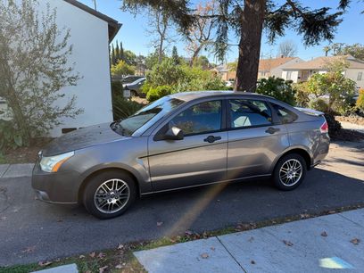 Used 2011 Ford Focus SE w/ 201A Rapid Spec Order Code