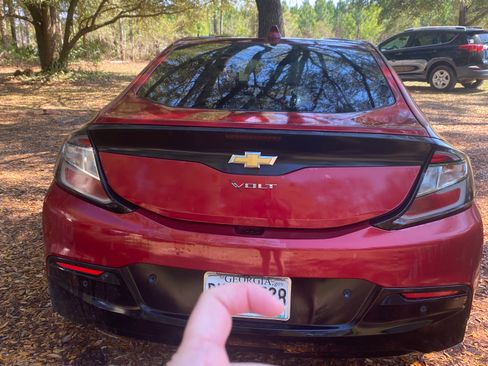 Used 2018 Chevrolet Volt Premier w/ Driver Confidence Package image 6