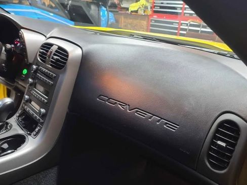 Used 2006 Chevrolet Corvette Coupe w/ Preferred Equipment Group image 11