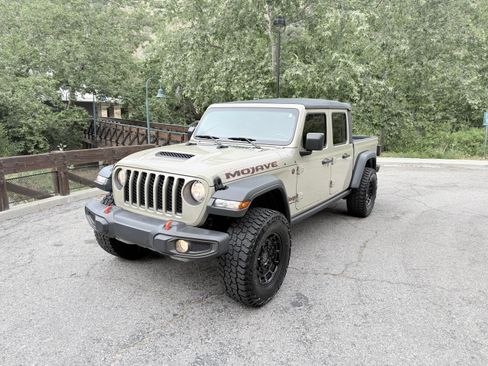 Used 2022 Jeep Gladiator Mojave w/ Trailer Tow Package AWD/4WD image 1