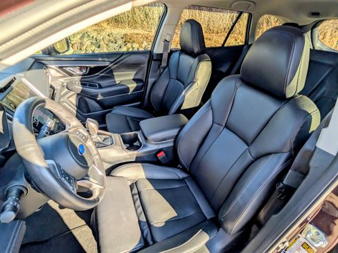 Used 2024 Subaru Outback Touring XT image 5