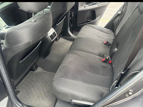 Used 2013 Toyota Venza LE w/ LE Convenience Pkg image 11