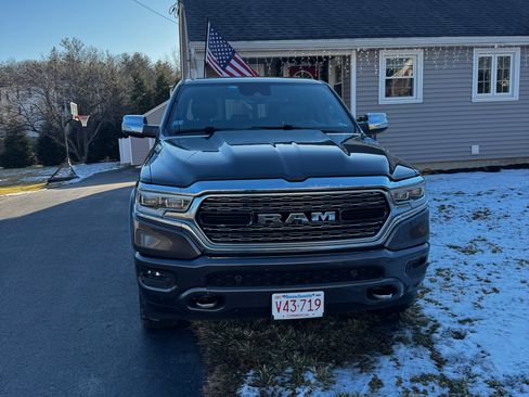 Used 2020 RAM 1500 Limited image 2