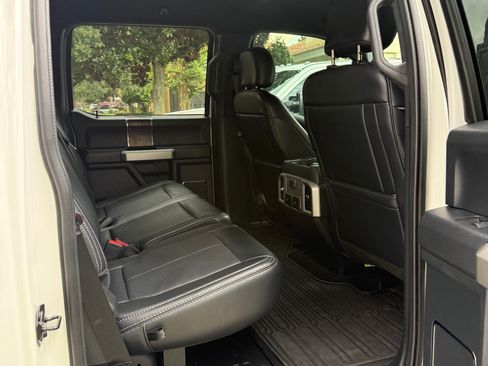 Used 2022 Ford F250 Lariat w/ Tremor Off-Road Package AWD/4WD image 11
