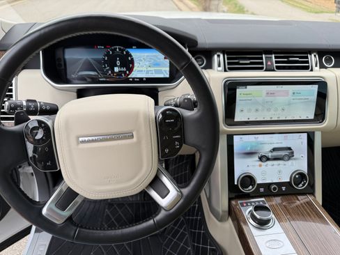 Used 2022 Land Rover Range Rover Westminster Edition image 8