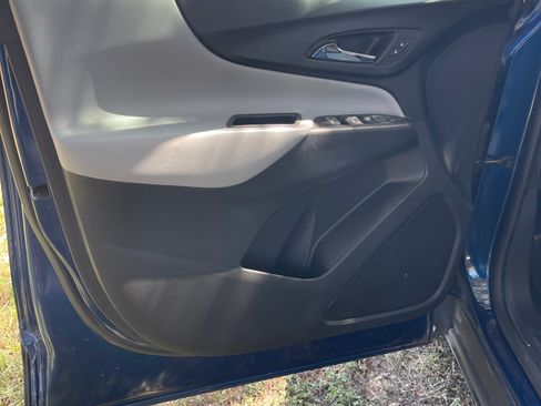 Used 2022 Chevrolet Equinox LT AWD/4WD image 6