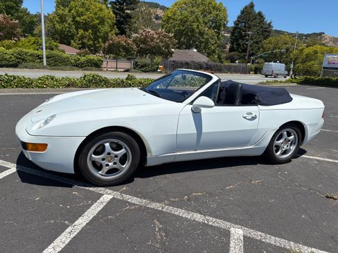 Used 1993 Porsche 968 Cabriolet RWD image 5