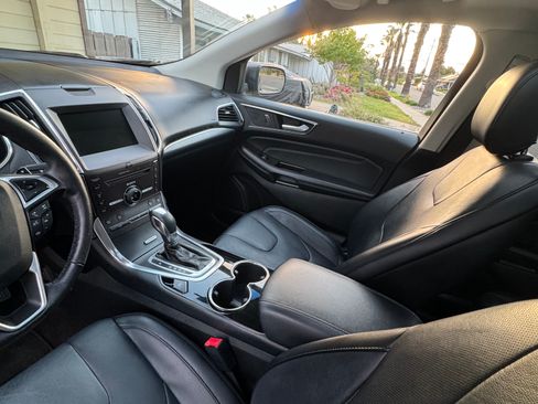 Used 2016 Ford Edge Titanium w/ Equipment Group 301A image 10