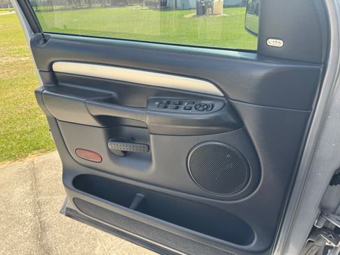 Used 2005 Dodge Ram 3500 Truck SLT image 12