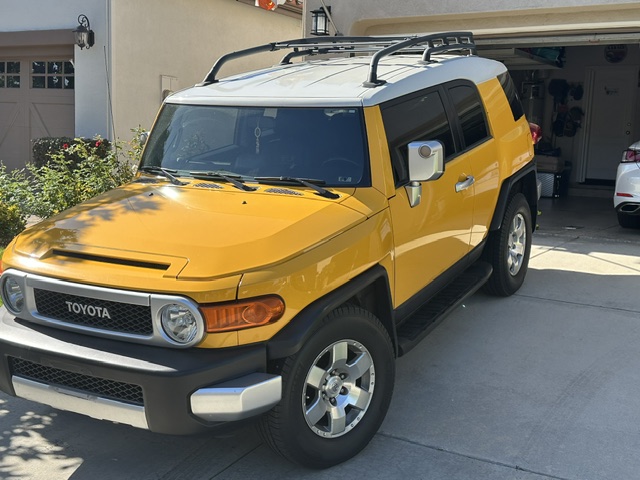 Used 2007 Toyota FJ Cruiser 2WD image 2