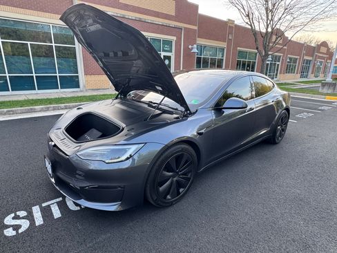 Used 2022 Tesla Model S Standard Range image 2