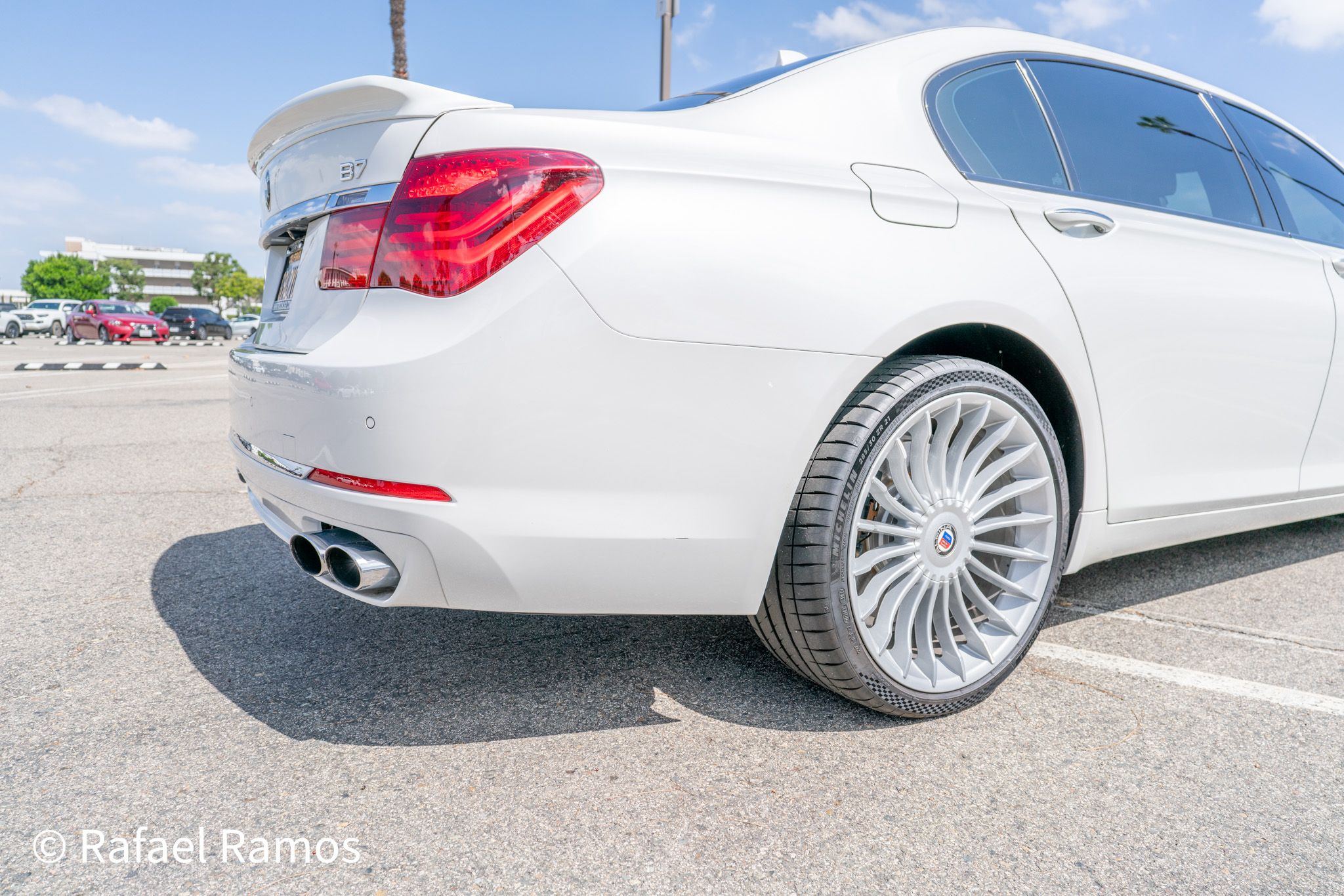 Used 2014 BMW ALPINA B7 xDrive LWB AWD/4WD image 13