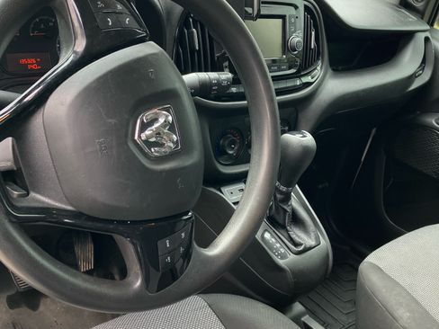 Used 2018 RAM ProMaster City Tradesman image 9