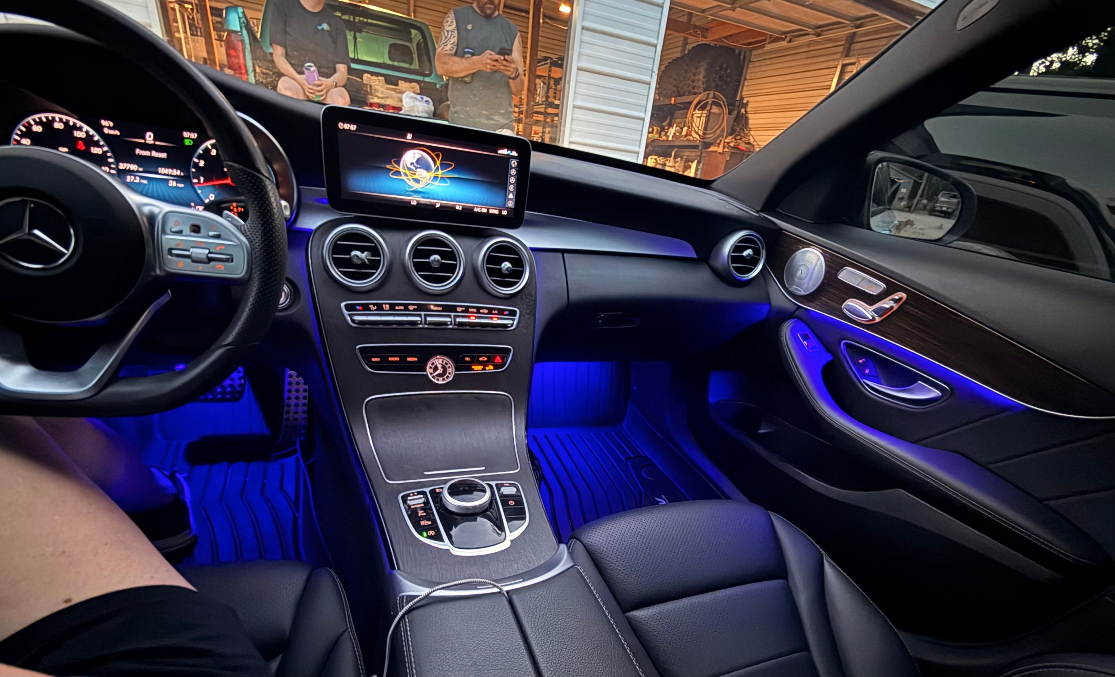 Used 2020 Mercedes-Benz C 300 4MATIC Sedan image 6