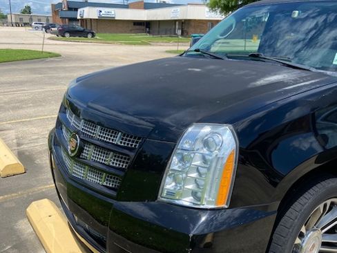 Used 2013 Cadillac Escalade ESV Premium RWD image 6