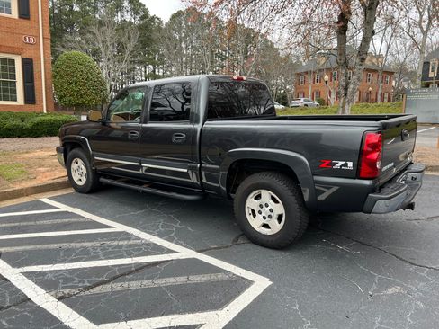Used 2004 Chevrolet Silverado 1500 4x4 Crew Cab w/ Z71 Convenience Package 2 image 1
