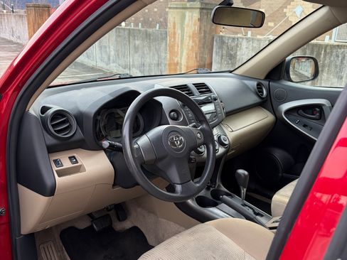 Used 2009 Toyota RAV4 4WD V6 image 9