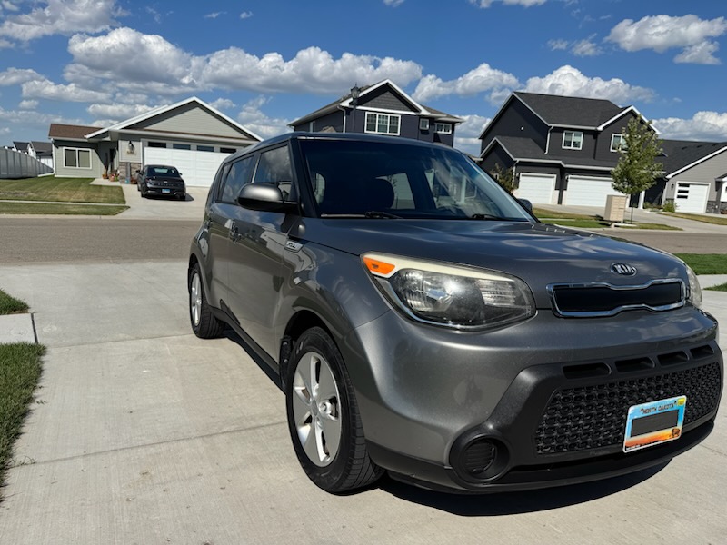 Used 2016 Kia Soul FWD image 1