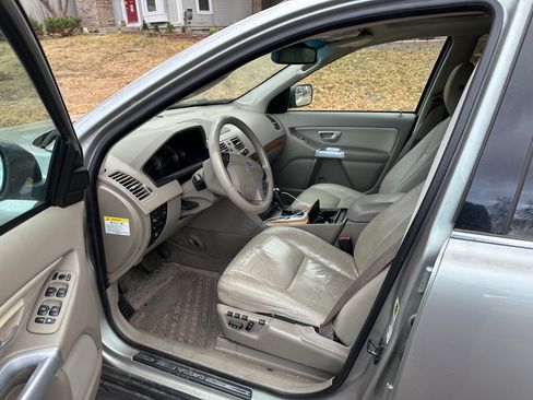 Used 2005 Volvo XC90 2.5T image 11