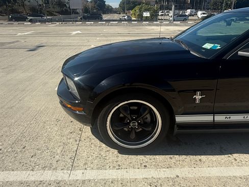 Used 2006 Ford Mustang Premium RWD image 11