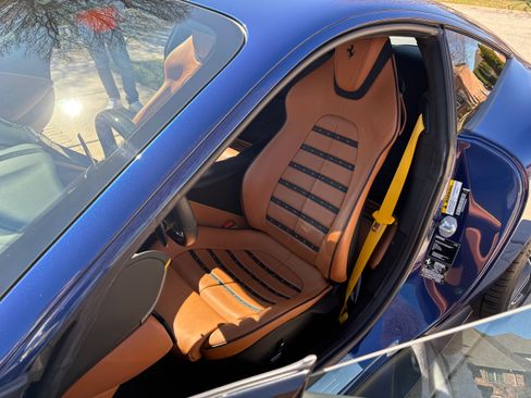 Used 2022 Ferrari Roma image 21