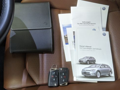 Used 2019 Volkswagen Golf Alltrack SEL image 30