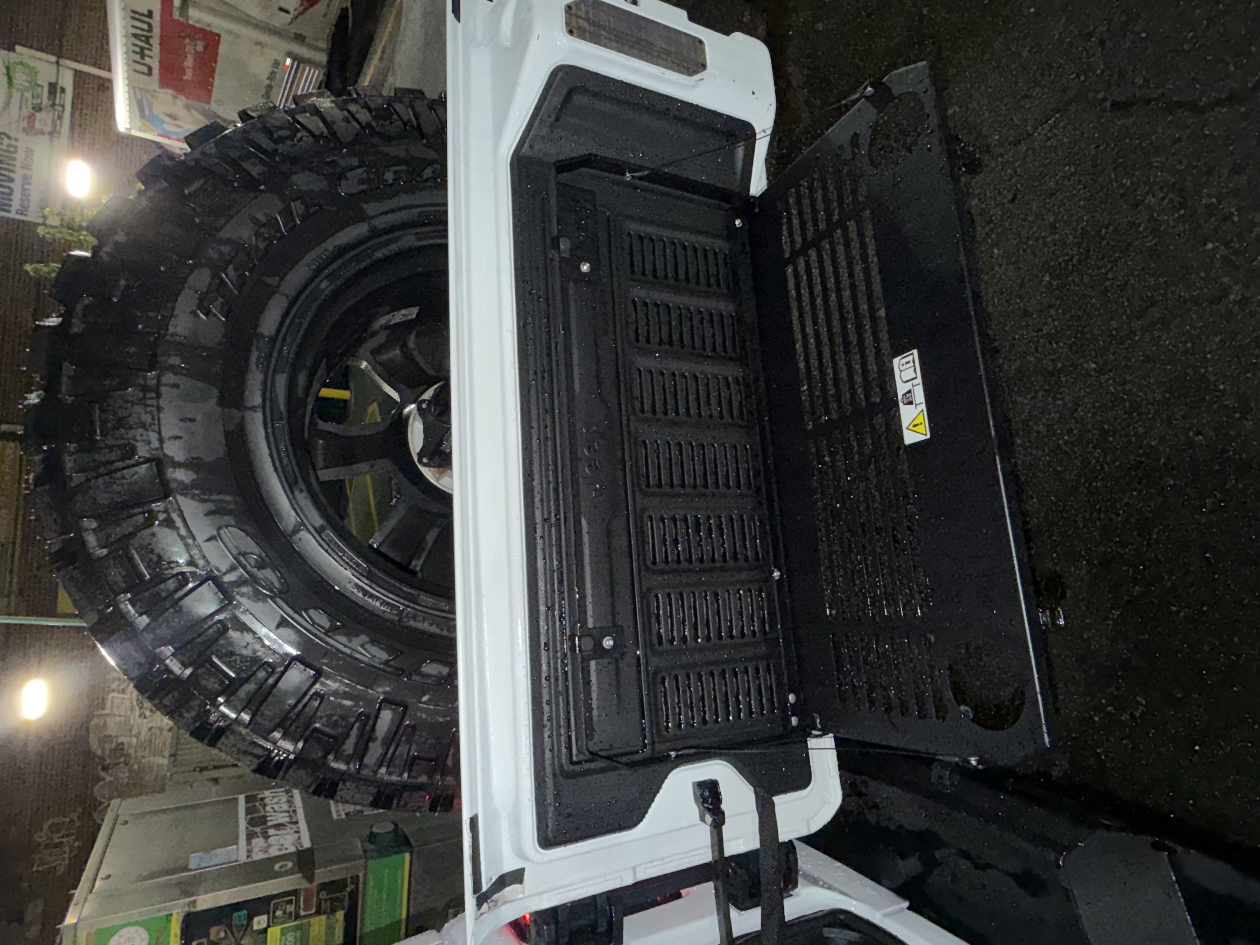 Used 2024 Jeep Wrangler Unlimited Rubicon 392 AWD/4WD image 17
