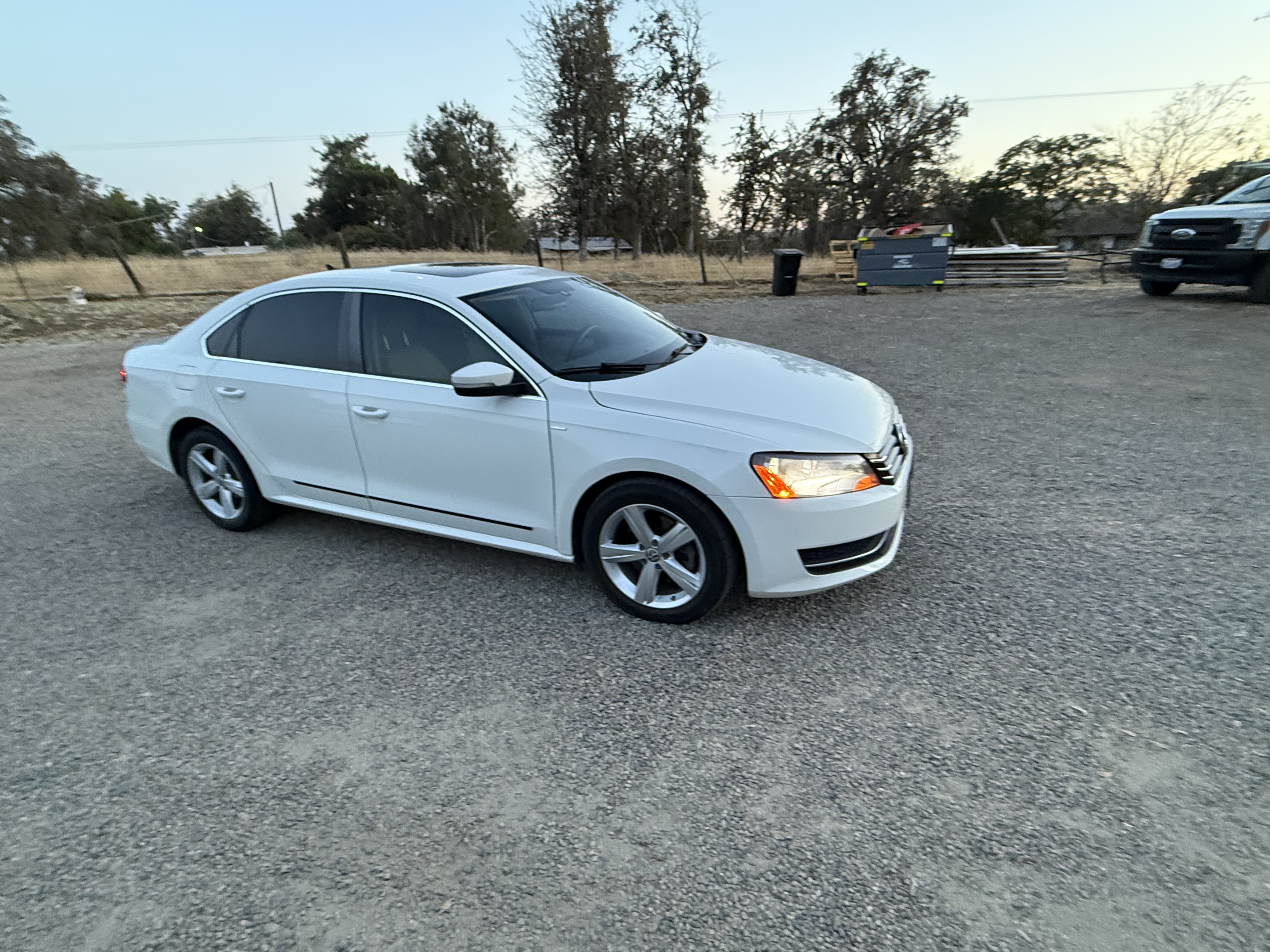 Used 2013 Volkswagen Passat 2.5 SE FWD image 6