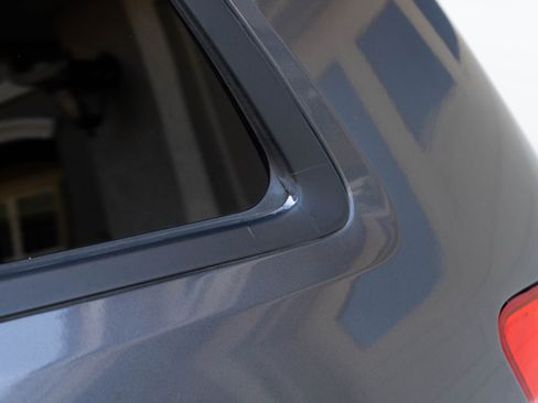 Used 2018 Jeep Grand Cherokee Laredo image 18